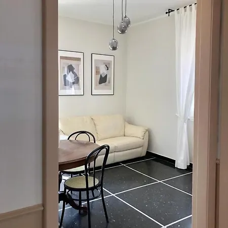 Al 10 Apartmán